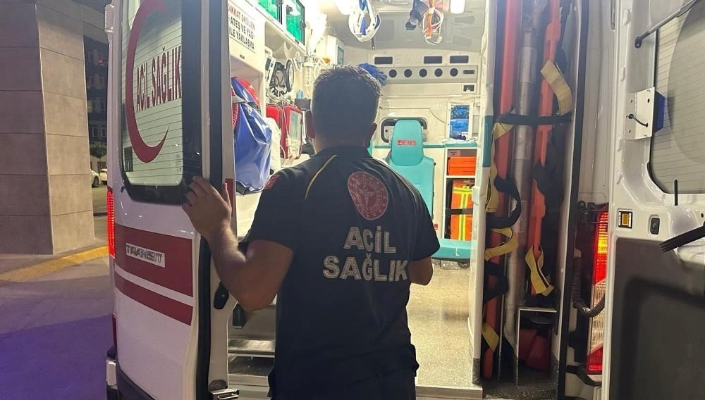 12yasindaki kiz evinde baygin bulundu polis sebebini arastiriyor 75RLi5bA