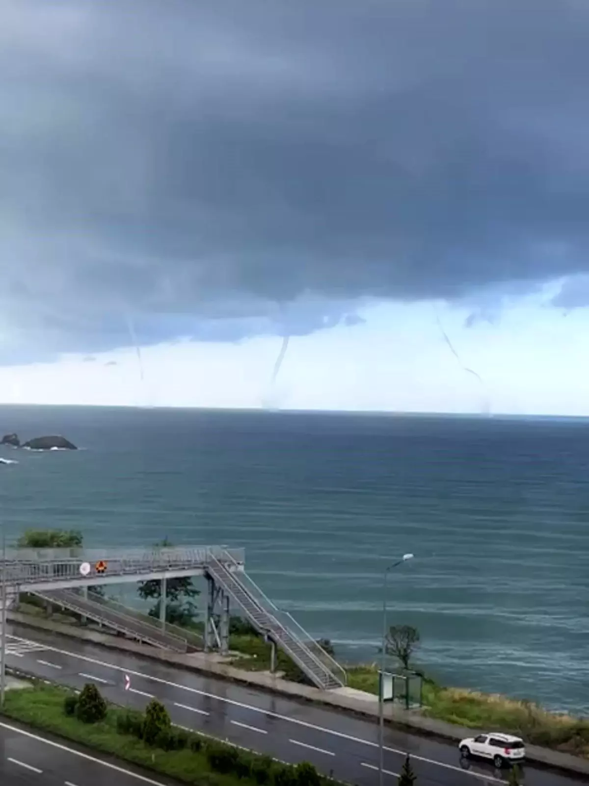 trabzonda uc hortum goruldu wqx5eIPD