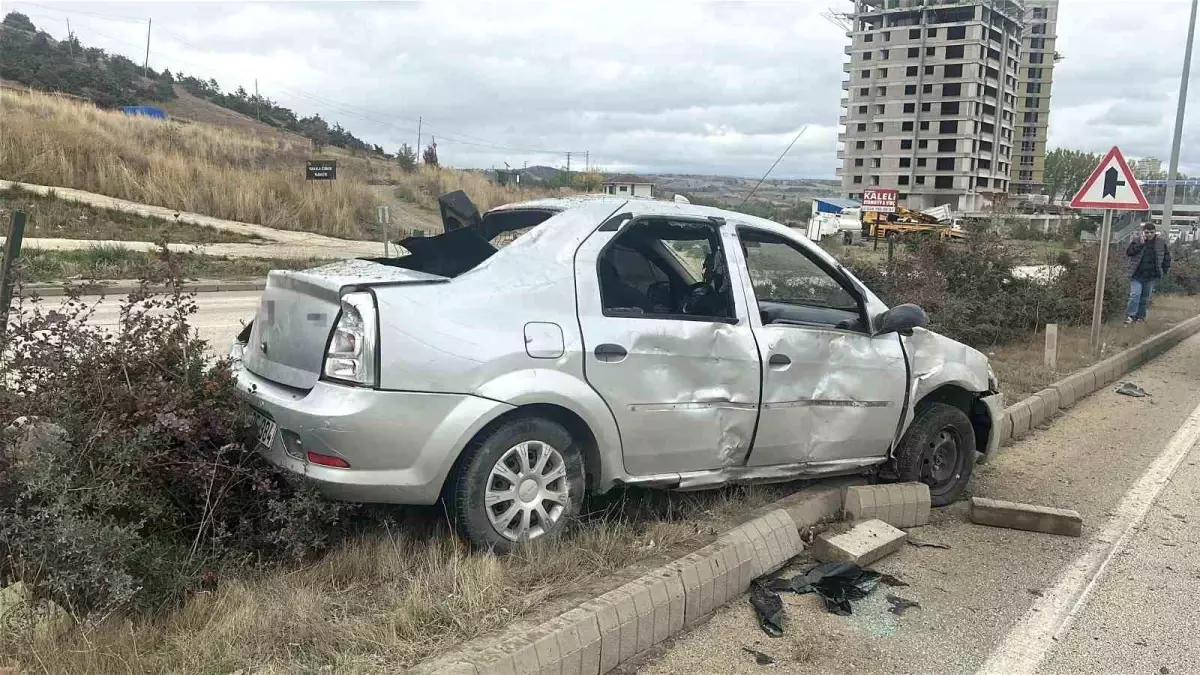 kastamonuda takla atan otomobilde 2 yarali 7J4Kgyfv.jpg