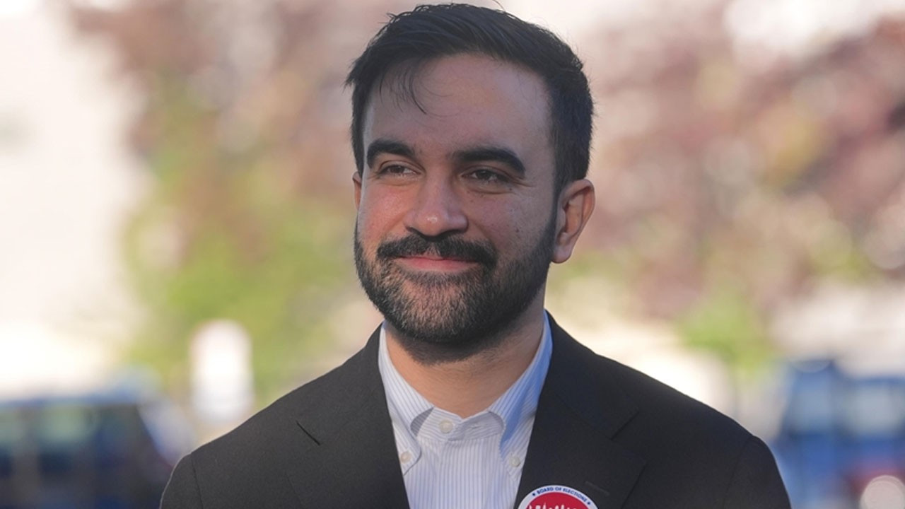 new yorkta tarihi secim musluman ve sosyalist aday zohran mamdani belediye baskani oldu nu2unB5A.jpg