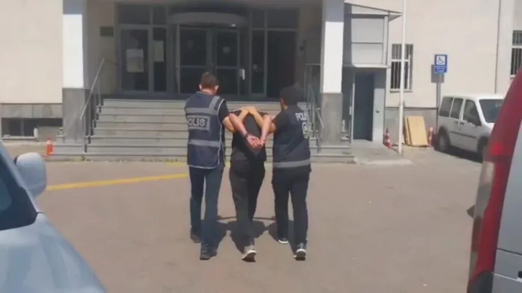 kayseride-10-yil-6-ay-cezali-firari-yakalandi-T7xI3ryE