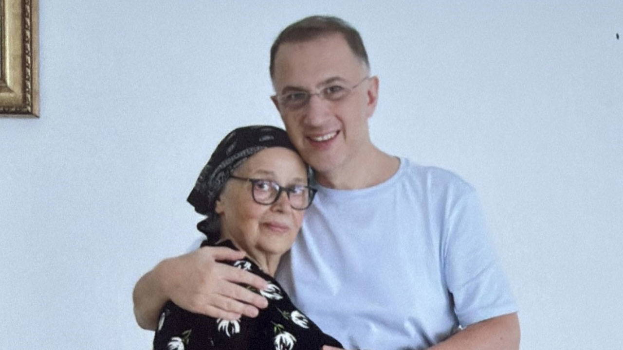 Murat Çalık’tan Annesiyle Duygusal Buluşma: Aylar Sonra Paylaşılan Fotoğraf
