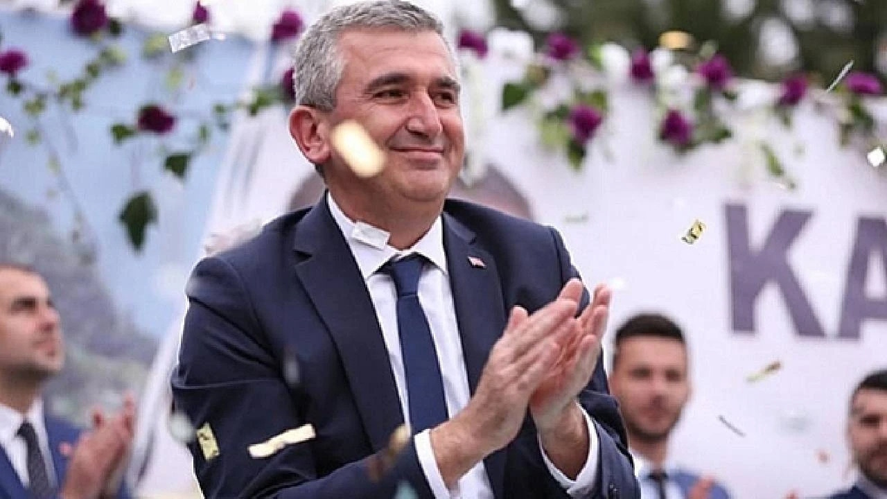 Akçakoca Belediye Başkanı tahliye kararının ardından tutuklandı Akcakoca belediye baskani tahliye kararinin ardindan tutuklandi nqudbAUO